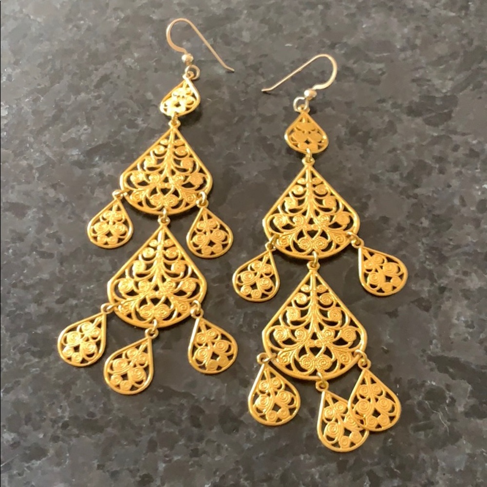 Stunning chandelier earrings